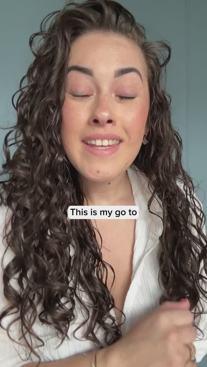Pretty Curly Girl